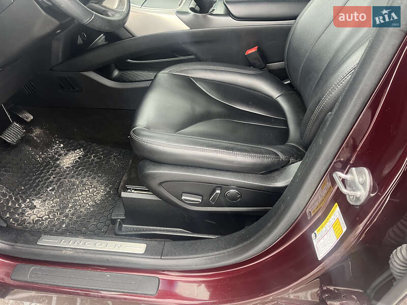 Внедорожник / Кроссовер Lincoln Nautilus 2019 в Ровно