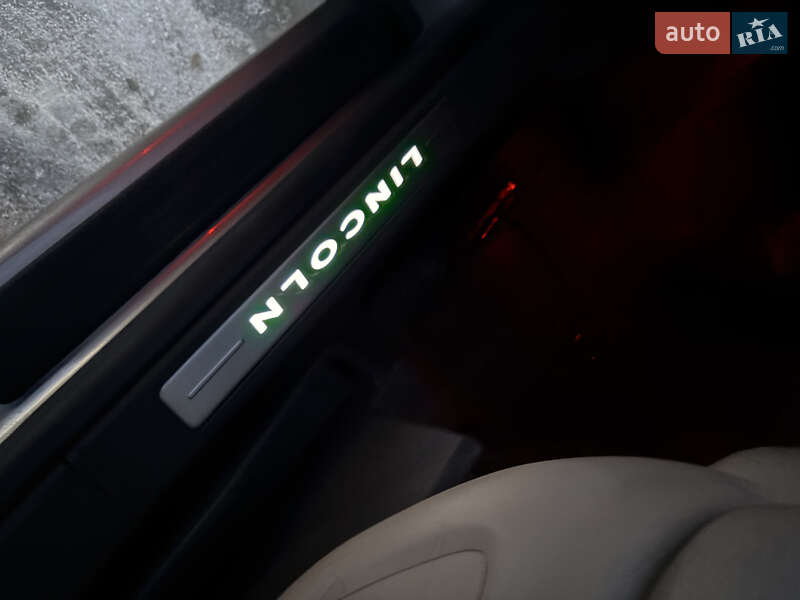 Внедорожник / Кроссовер Lincoln Nautilus 2020 в Виннице