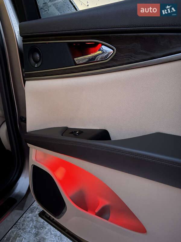 Внедорожник / Кроссовер Lincoln Nautilus 2020 в Виннице