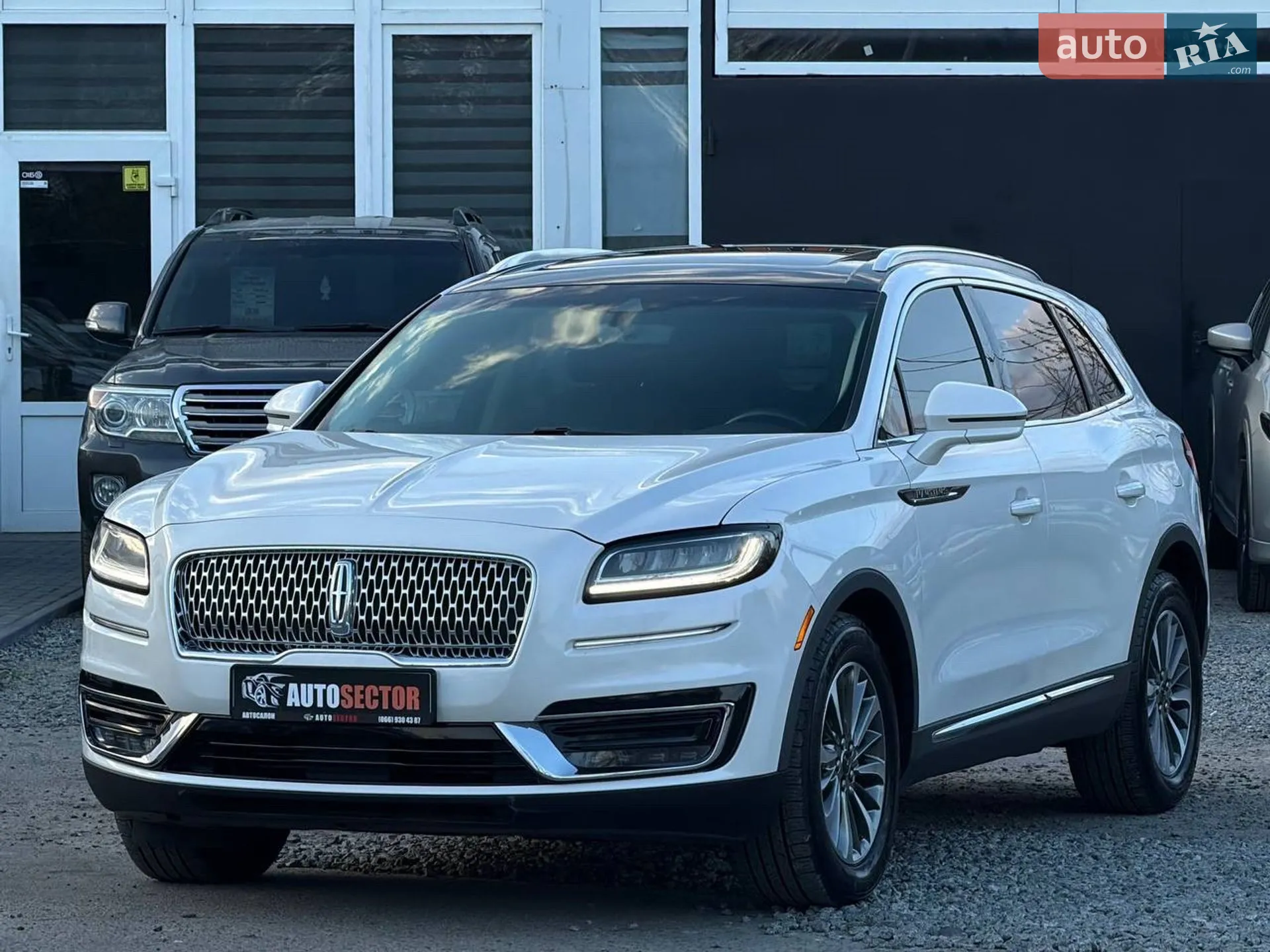 2019 Lincoln Nautilus - мініатюра 4