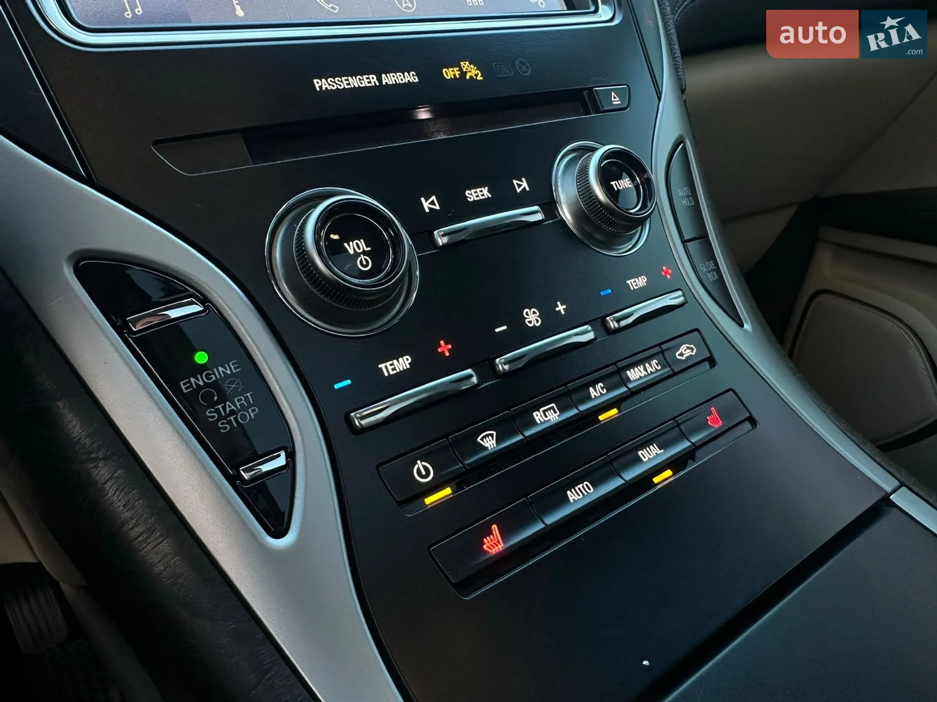 2019 Lincoln Nautilus - мініатюра 26