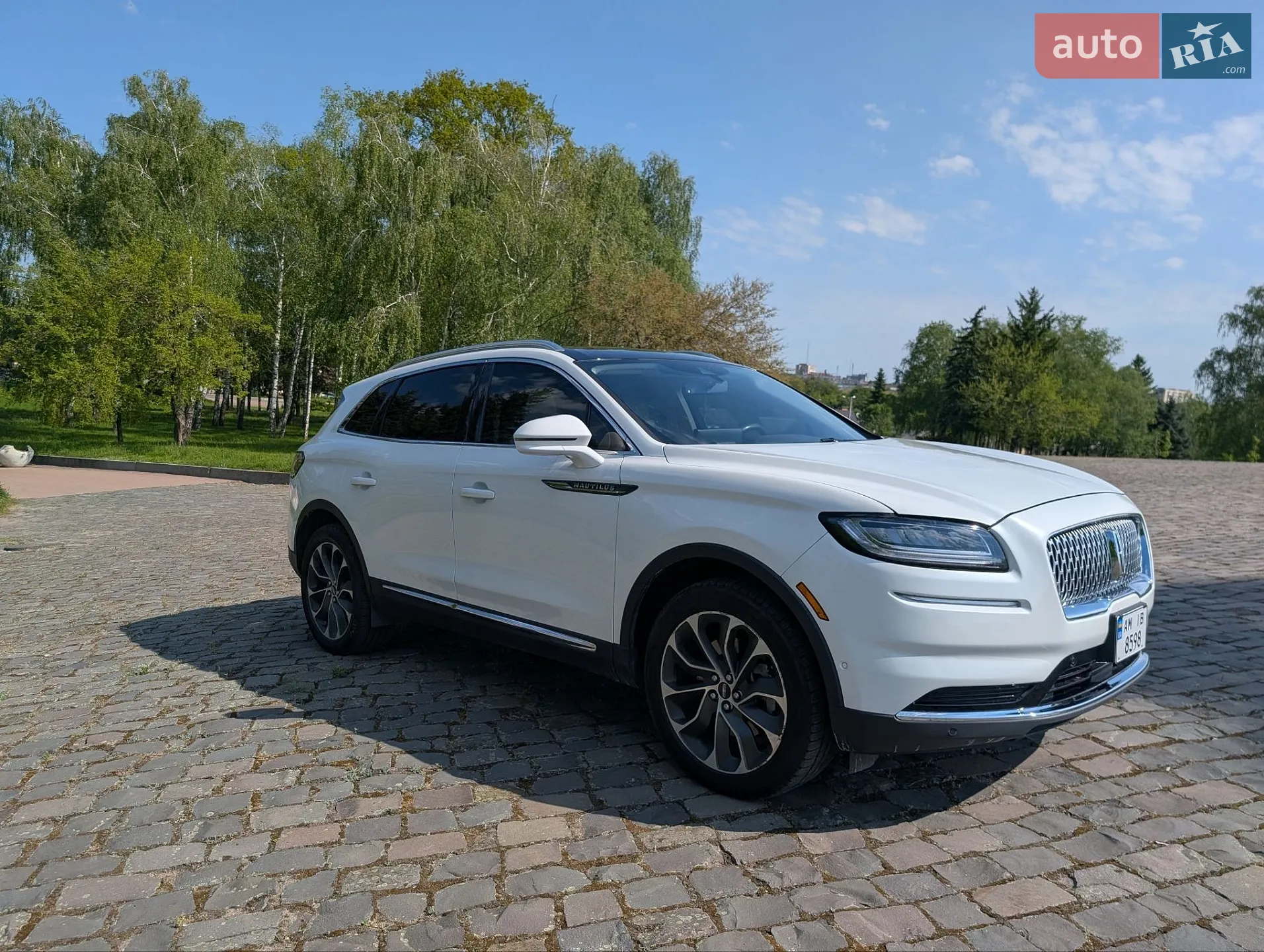2022 Lincoln Nautilus - мініатюра 11