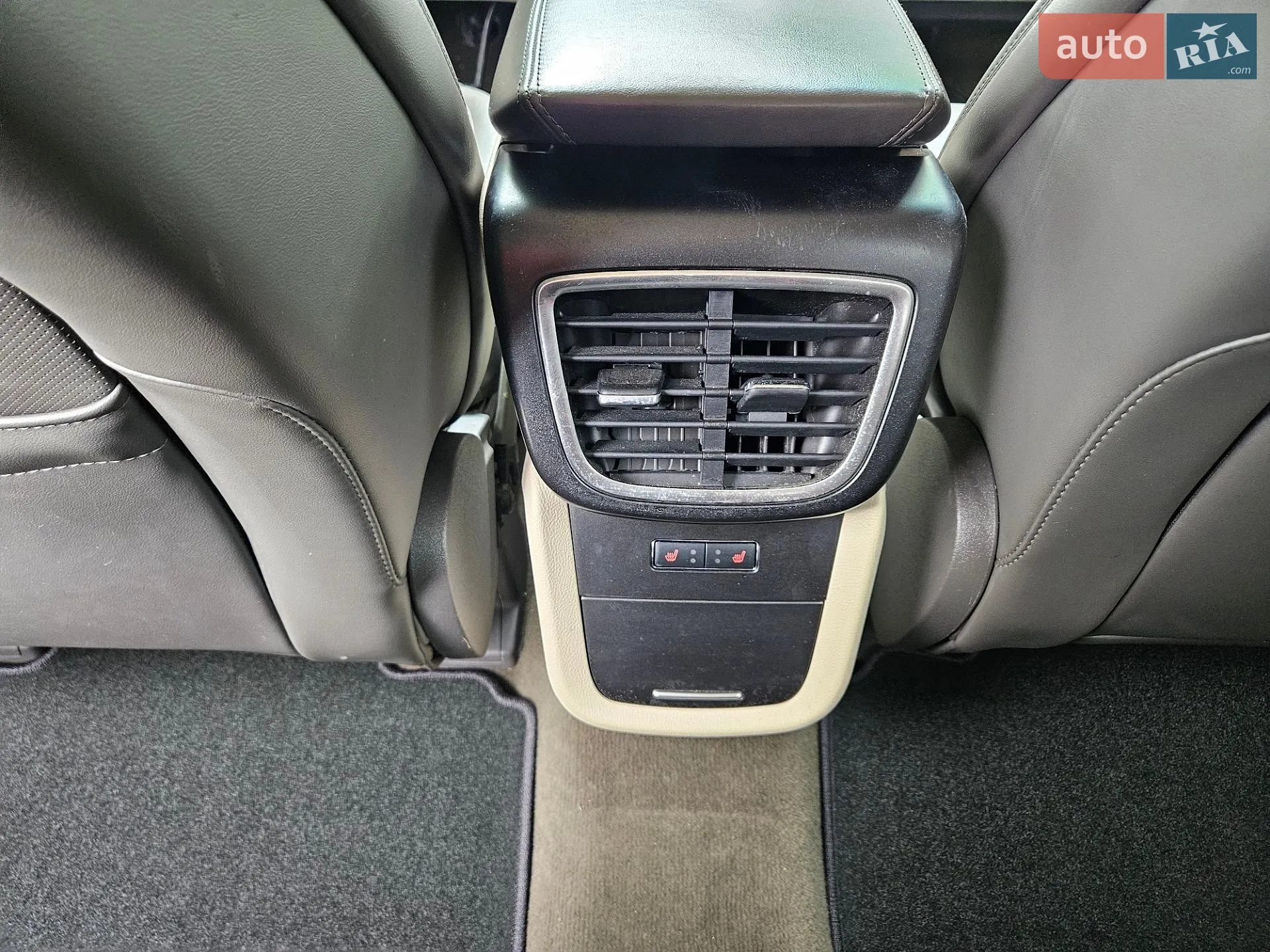 2019 Lincoln Nautilus - мініатюра 9