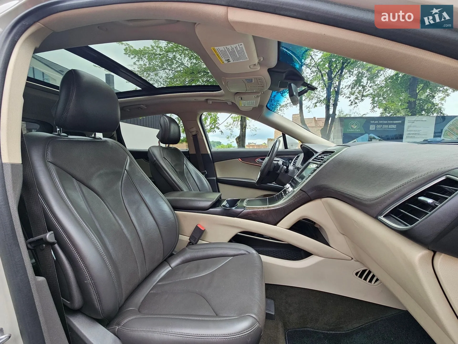 2019 Lincoln Nautilus - мініатюра 11