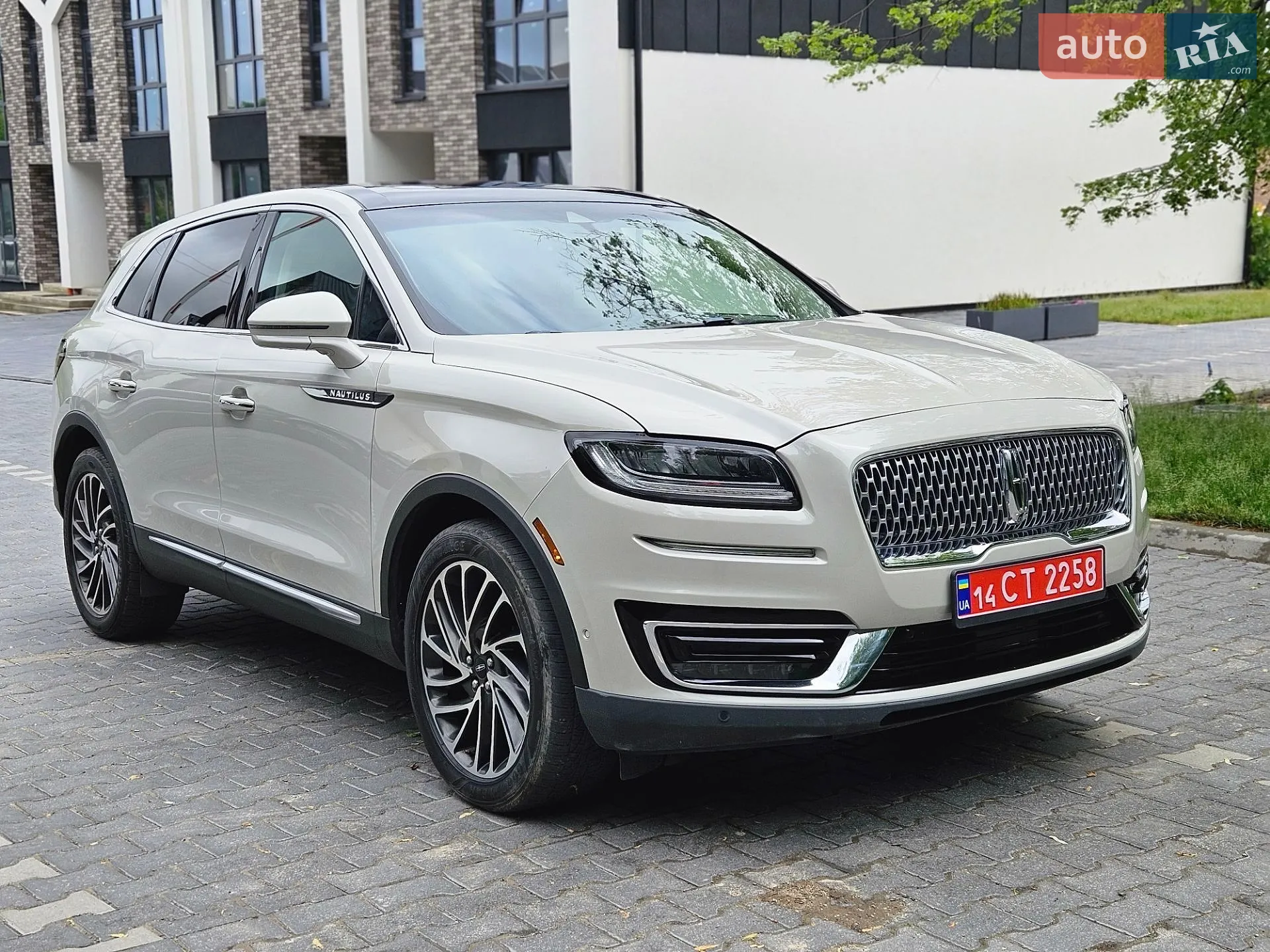 2019 Lincoln Nautilus - мініатюра 17