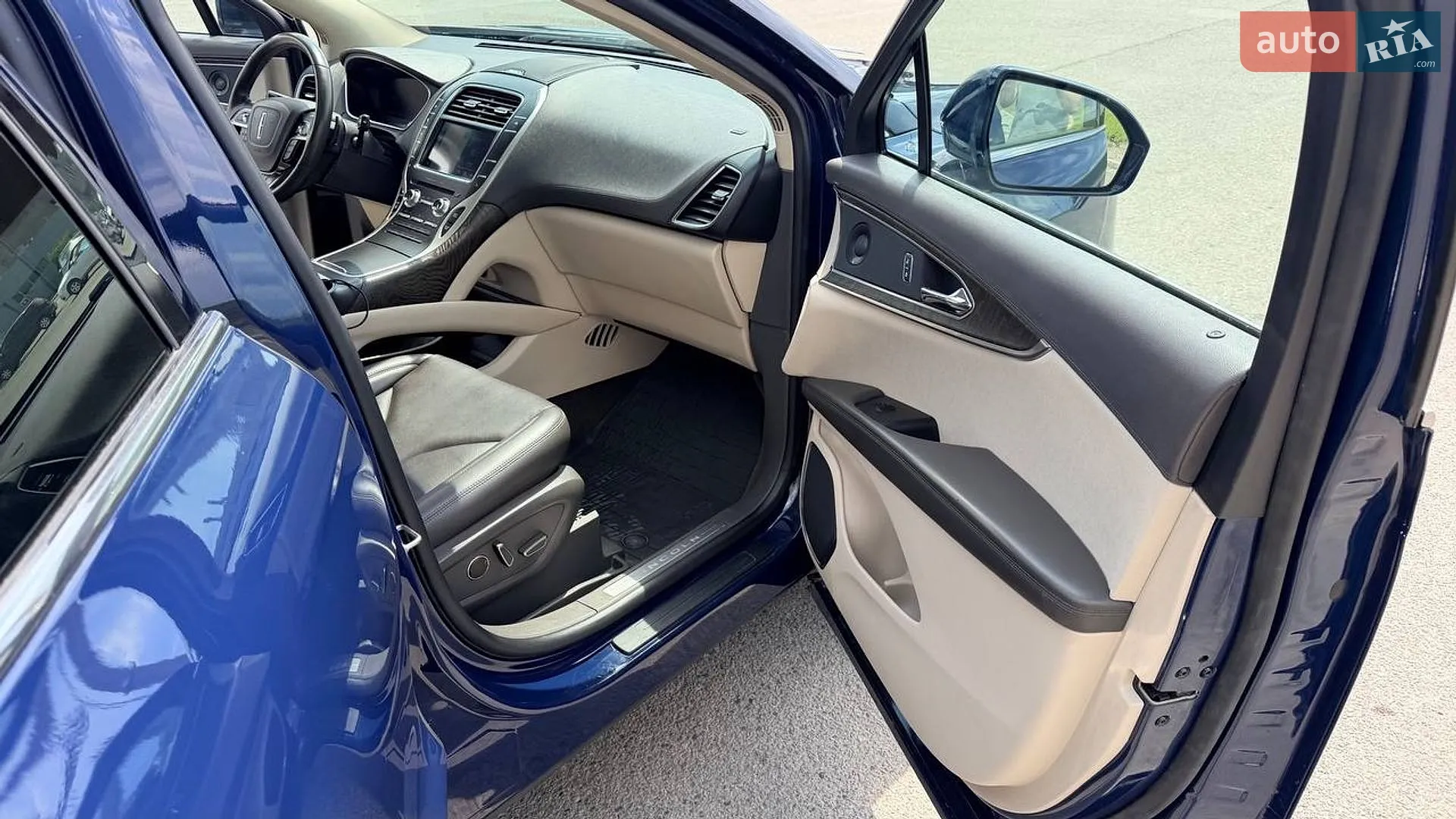 2018 Lincoln Nautilus - мініатюра 23