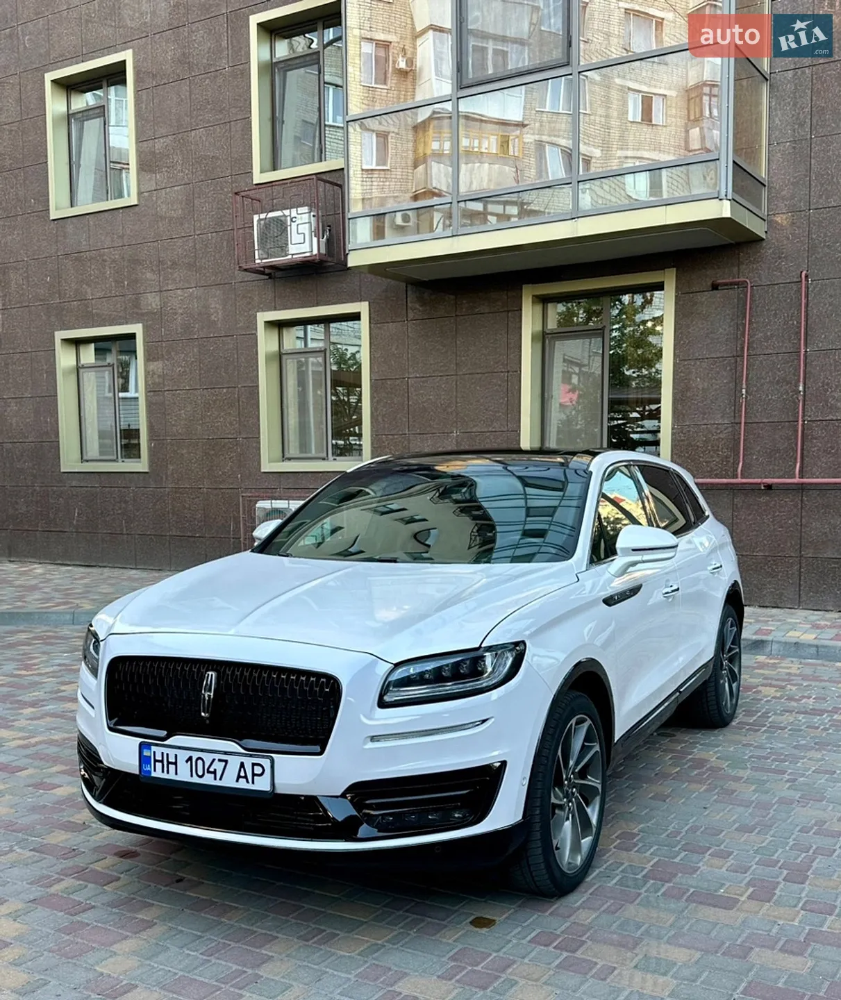 2019 Lincoln Nautilus - мініатюра 3