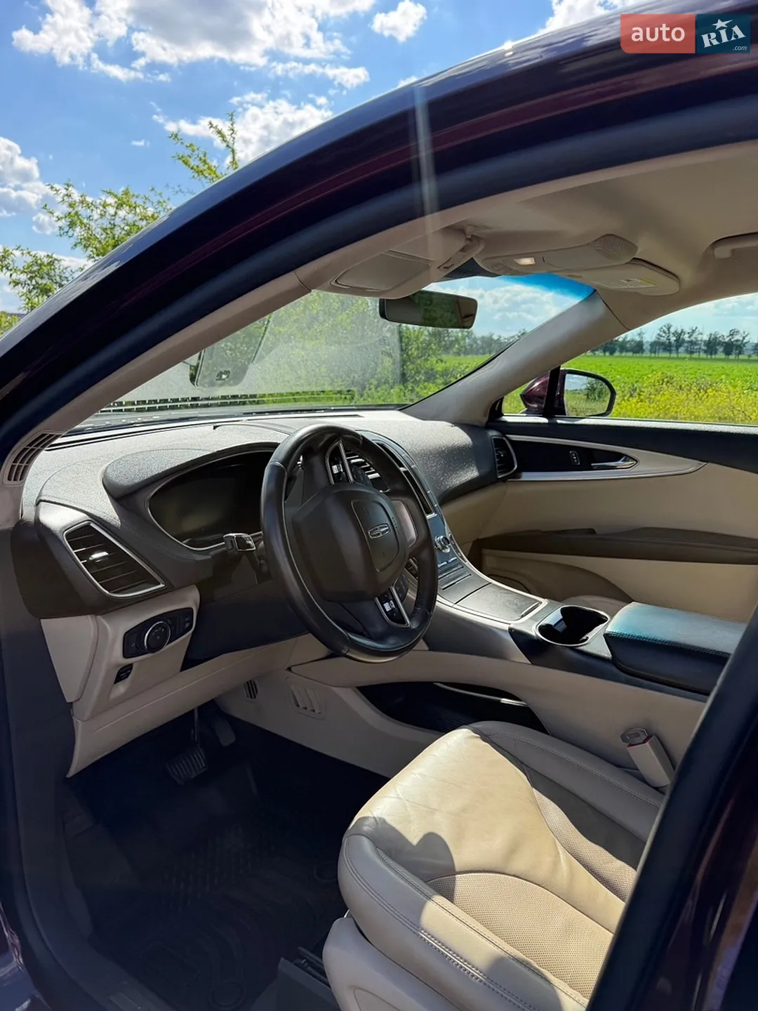 2019 Lincoln Nautilus - мініатюра 10