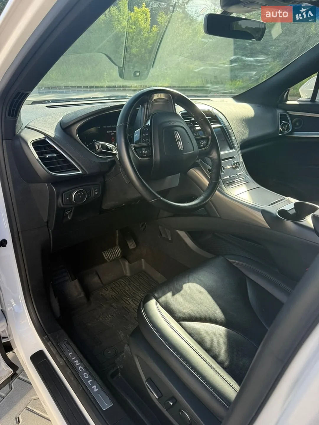2019 Lincoln Nautilus - мініатюра 14
