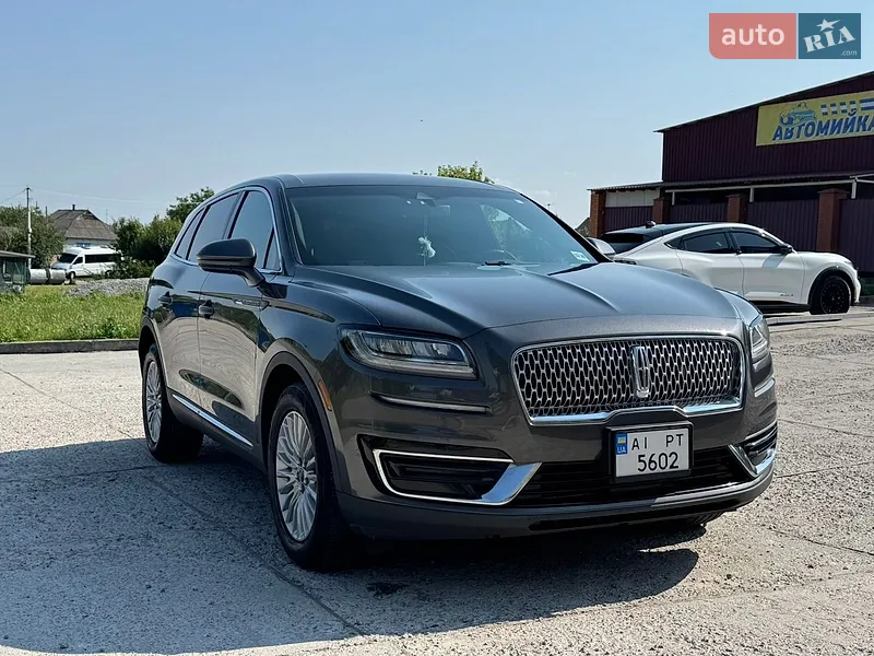 Lincoln Nautilus 2019