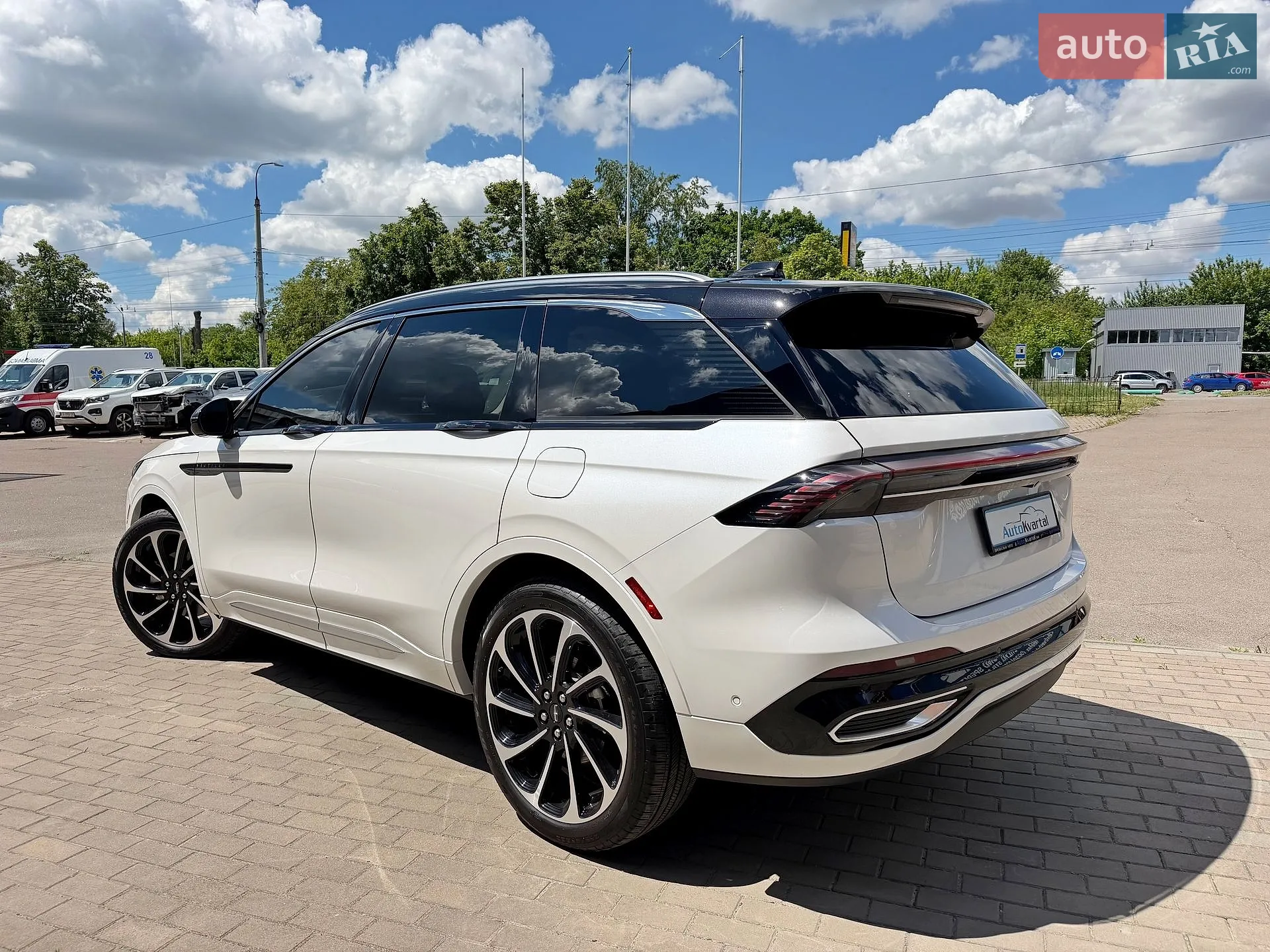 2024 Lincoln Nautilus - мініатюра 9
