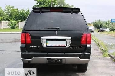 Внедорожник / Кроссовер Lincoln Navigator 2003 в 