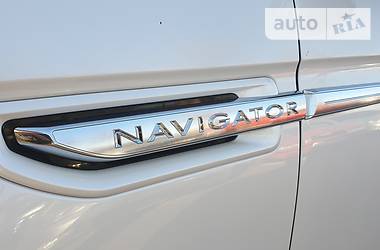 Позашляховик / Кросовер Lincoln Navigator 2019 в 
