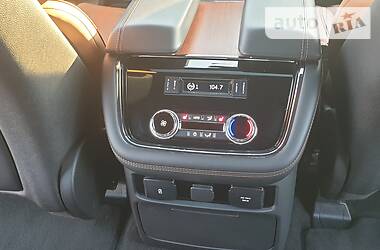 Позашляховик / Кросовер Lincoln Navigator 2019 в 