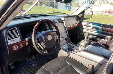 Внедорожник / Кроссовер Lincoln Navigator 2003 в Киеве