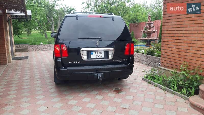 Позашляховик / Кросовер Lincoln Navigator 2006 в Харкові