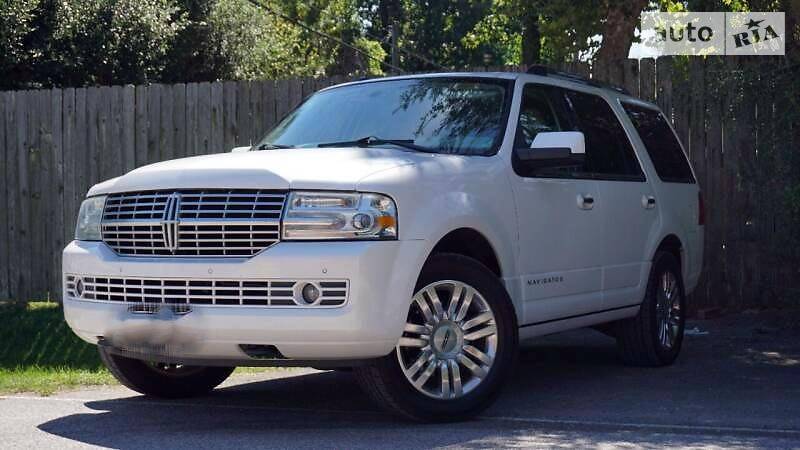 Lincoln Navigator
