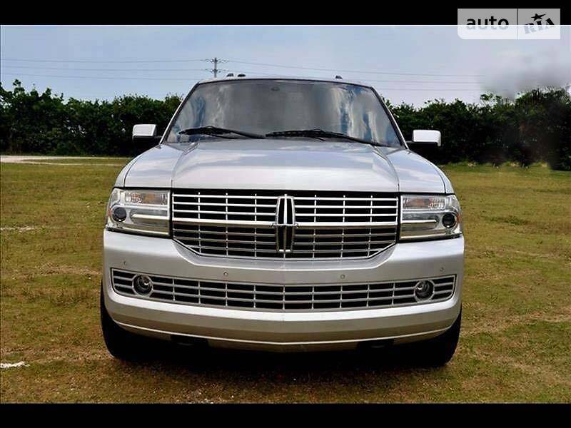 Lincoln Navigator