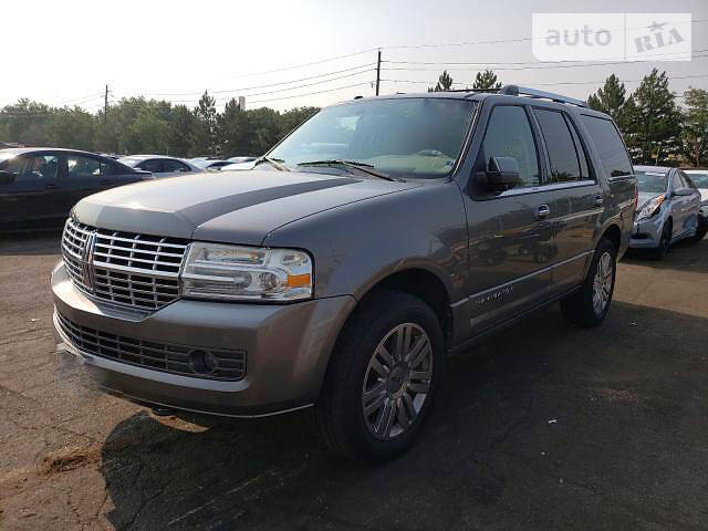Lincoln Navigator