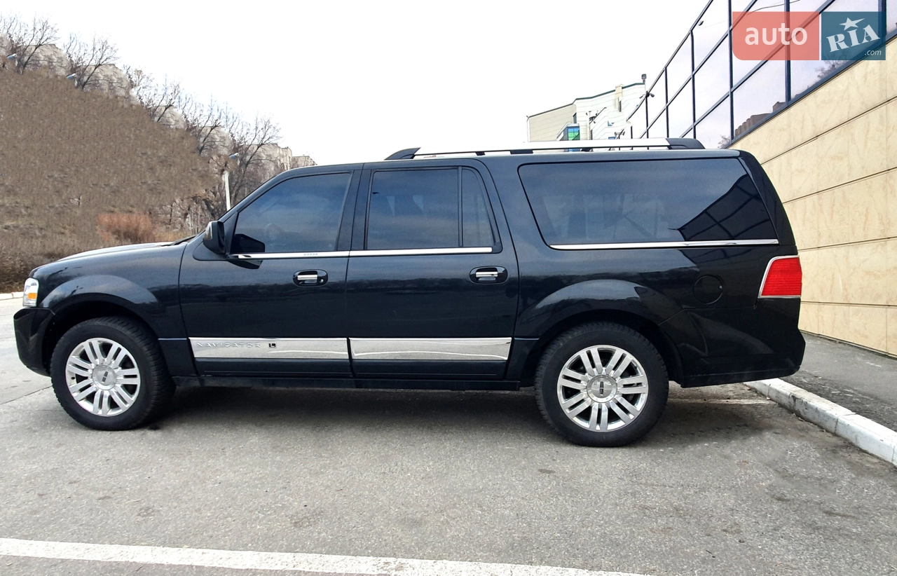 2012 Lincoln Navigator - мініатюра 14