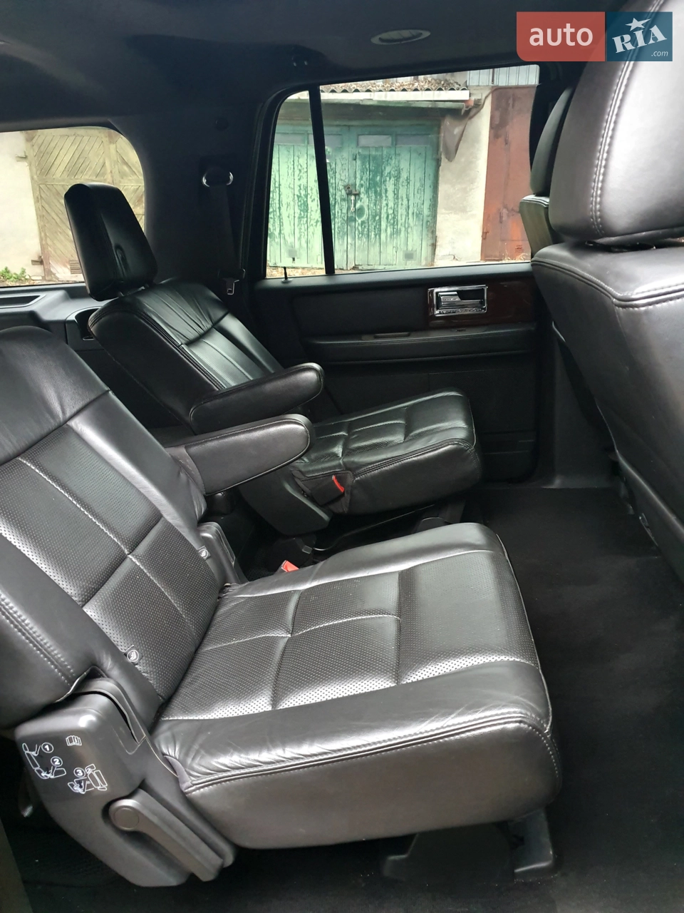 2012 Lincoln Navigator - мініатюра 21