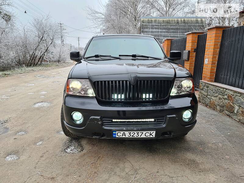 Позашляховик / Кросовер Lincoln Navigator 2003 в Умані фото Позашляховик / Кросовер Lincoln Navigator 2003 в Умані