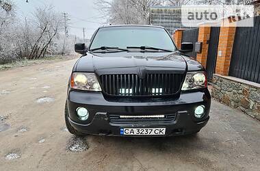 Внедорожник / Кроссовер Lincoln Navigator 2003 в Умани