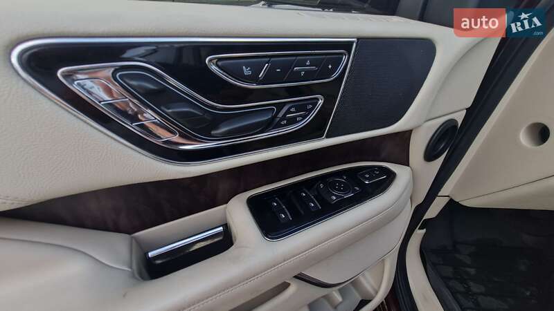 Внедорожник / Кроссовер Lincoln Navigator 2018 в Черновцах