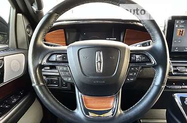 Позашляховик / Кросовер Lincoln Navigator 2019 в 