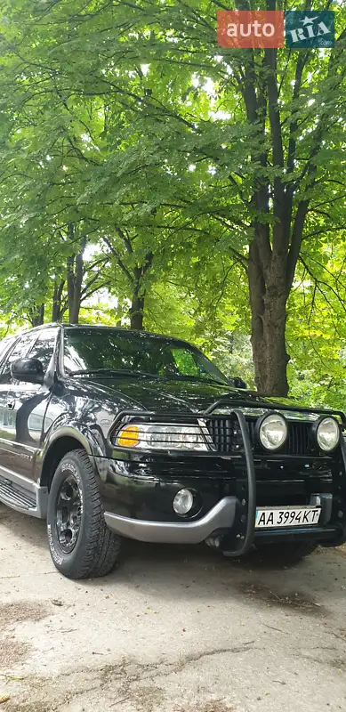 Lincoln Navigator