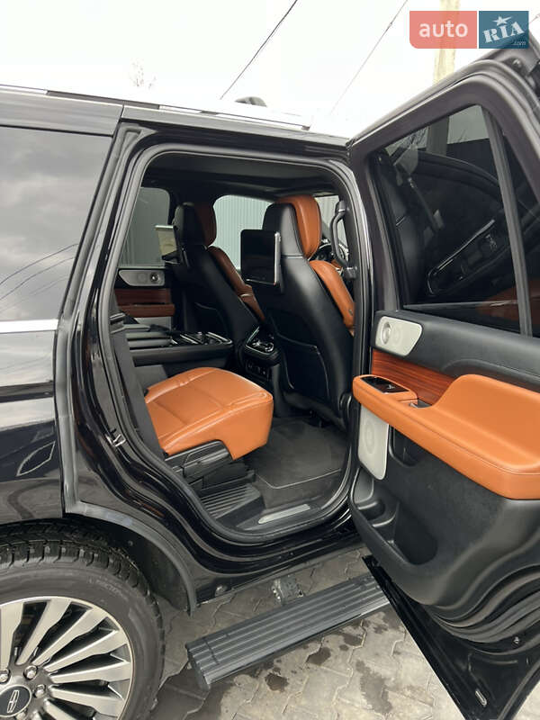 Внедорожник / Кроссовер Lincoln Navigator 2019 в Харькове фото 40 Внедорожник / Кроссовер Lincoln Navigator 2019 в Харькове