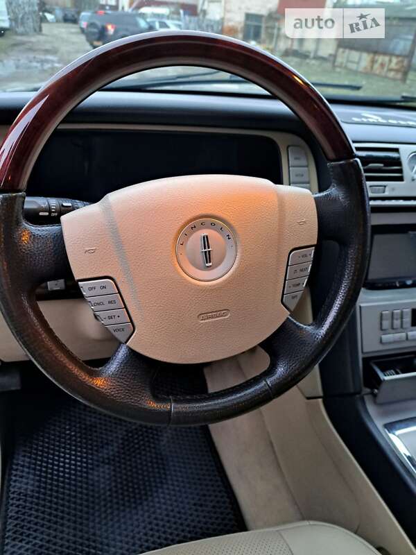 Внедорожник / Кроссовер Lincoln Navigator 2005 в Чернигове
