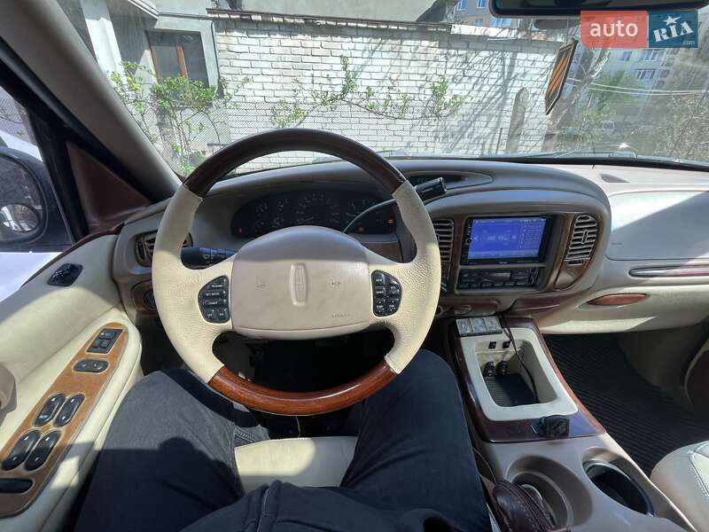 Внедорожник / Кроссовер Lincoln Navigator 1998 в Львове
