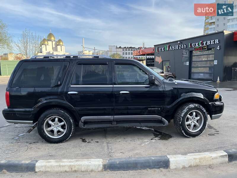 Внедорожник / Кроссовер Lincoln Navigator 1998 в Львове