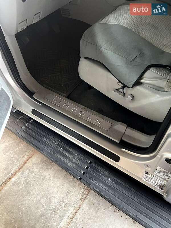 Внедорожник / Кроссовер Lincoln Navigator 2005 в Киеве