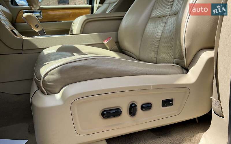 Внедорожник / Кроссовер Lincoln Navigator 2007 в Коломые