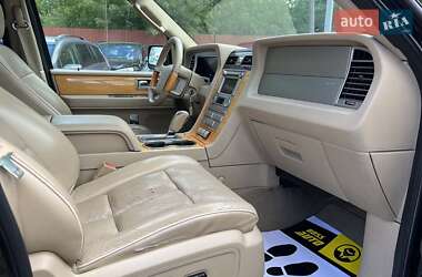 Внедорожник / Кроссовер Lincoln Navigator 2007 в 