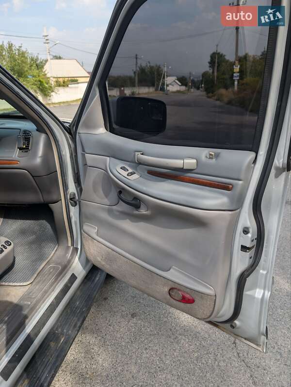 Внедорожник / Кроссовер Lincoln Navigator 1999 в Днепре фото 10 Внедорожник / Кроссовер Lincoln Navigator 1999 в Днепре