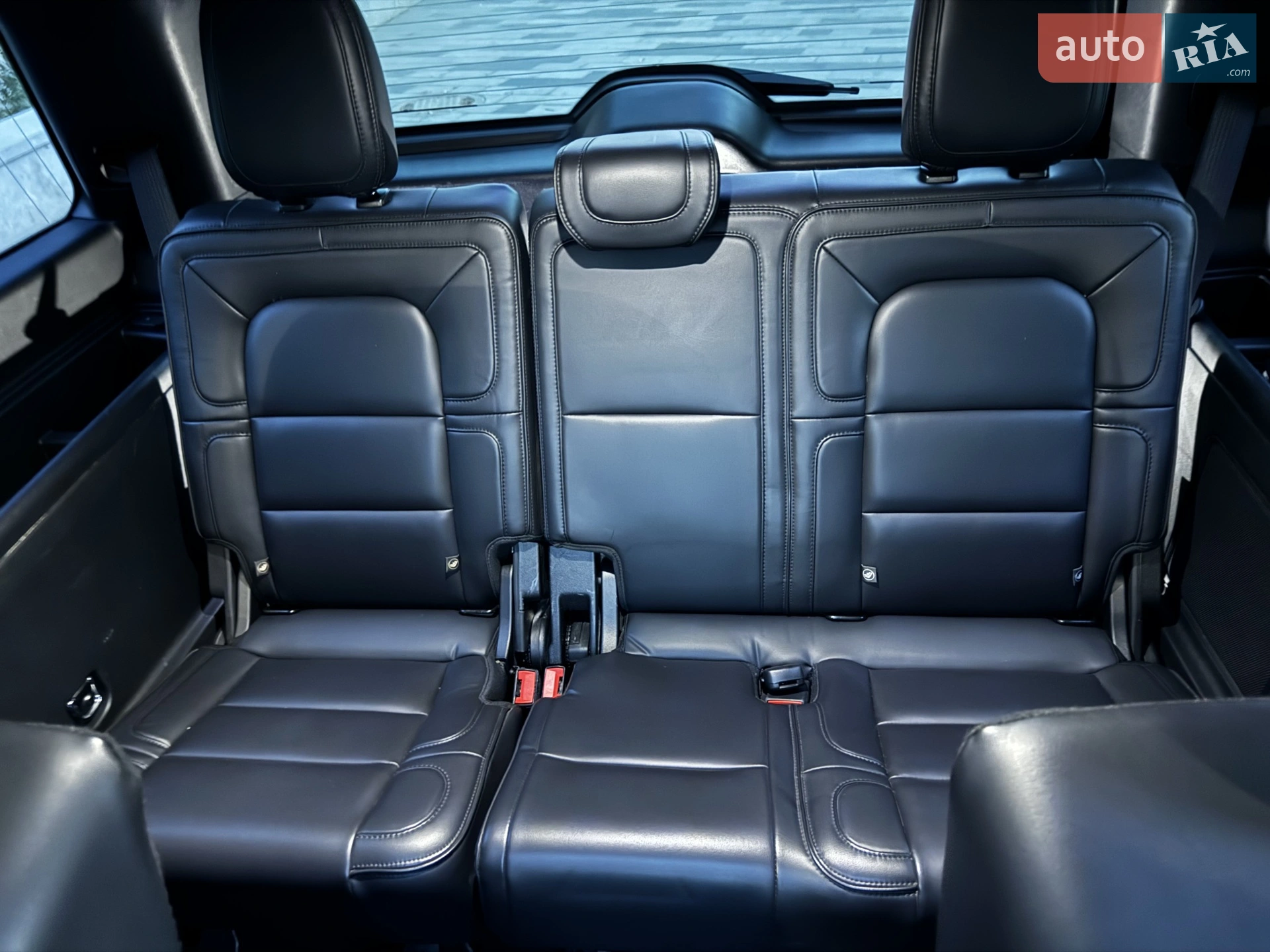 2019 Lincoln Navigator - мініатюра 38