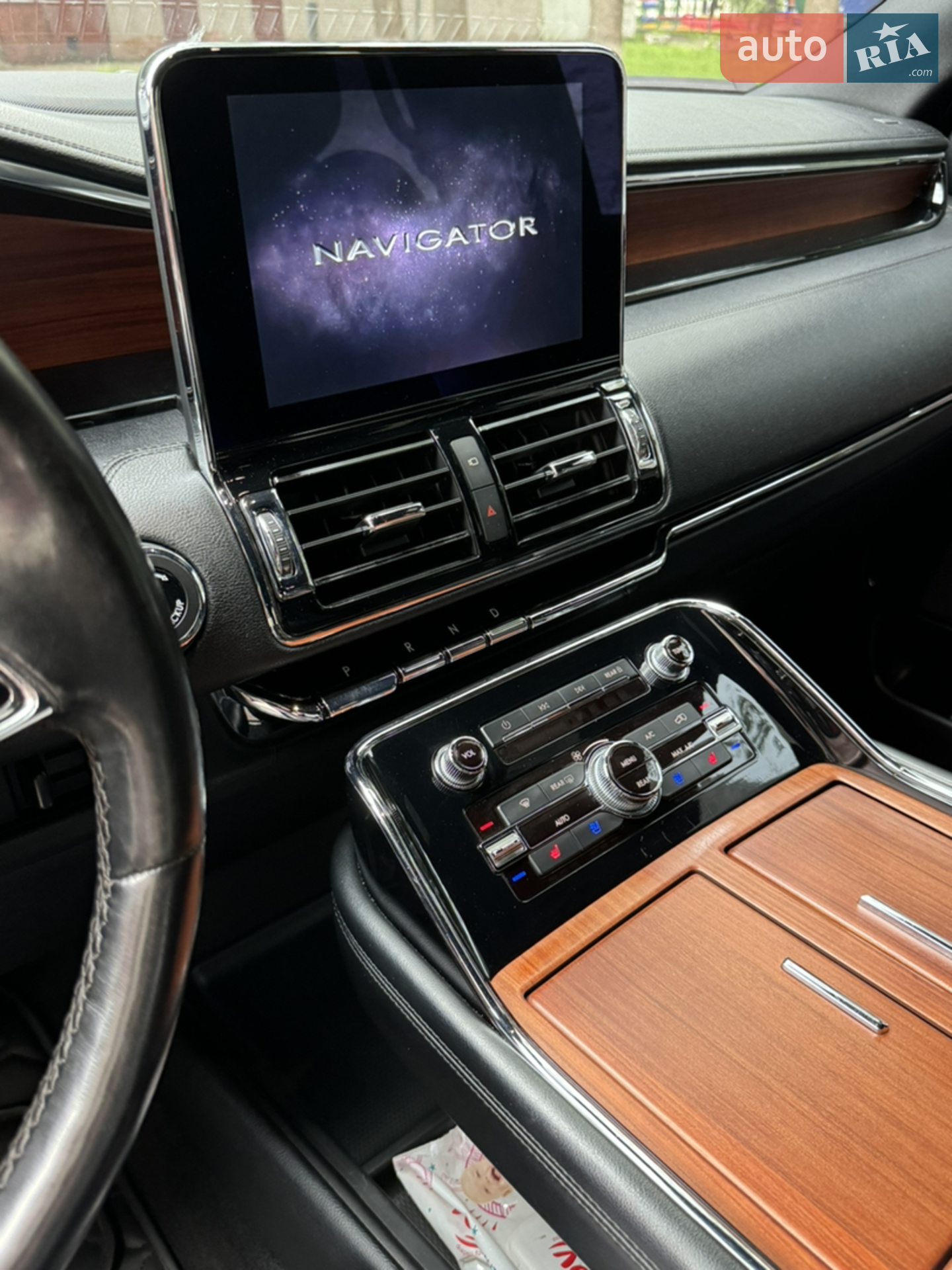 2018 Lincoln Navigator - мініатюра 10