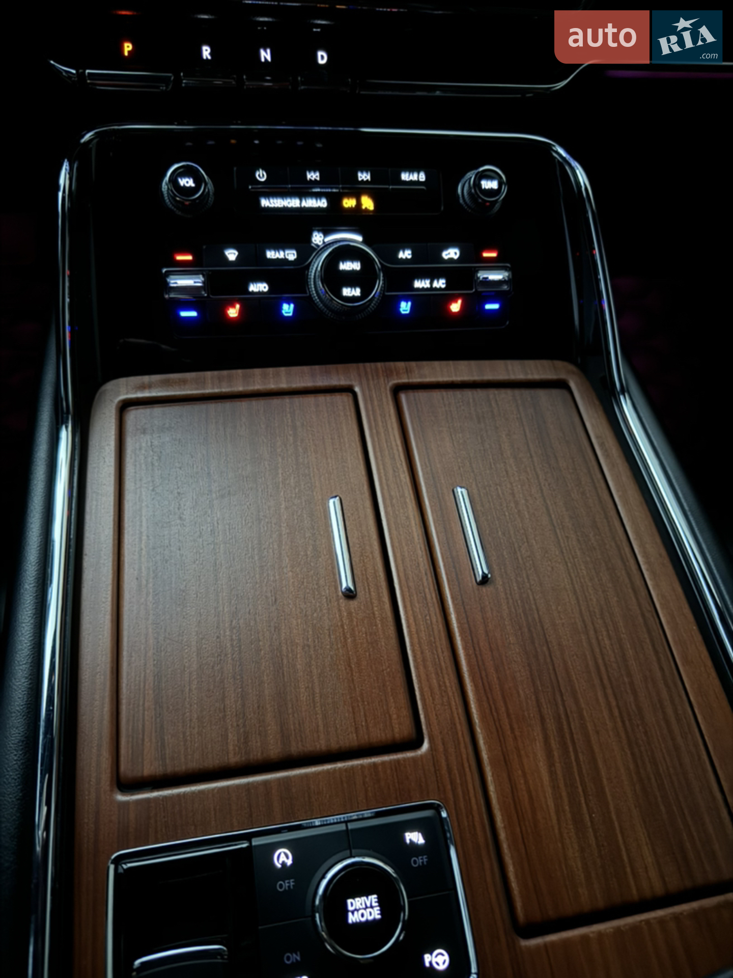 2018 Lincoln Navigator - мініатюра 33
