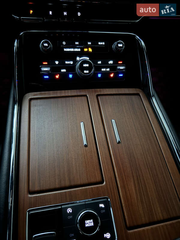 Внедорожник / Кроссовер Lincoln Navigator 2018 в Киеве фото 33 Внедорожник / Кроссовер Lincoln Navigator 2018 в Киеве