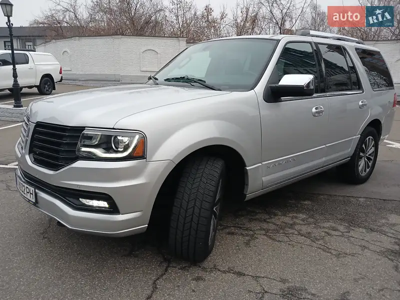 Lincoln Navigator