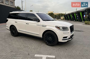 Внедорожник / Кроссовер Lincoln Navigator 2018 в 