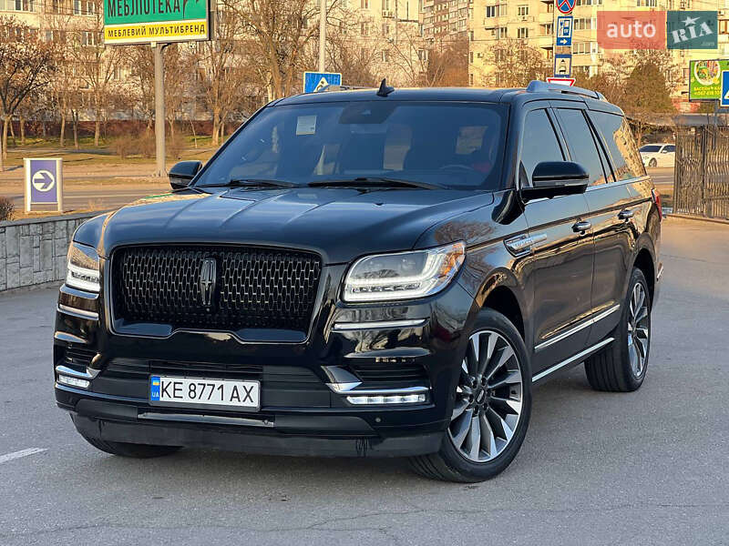 Внедорожник / Кроссовер Lincoln Navigator 2019 в 