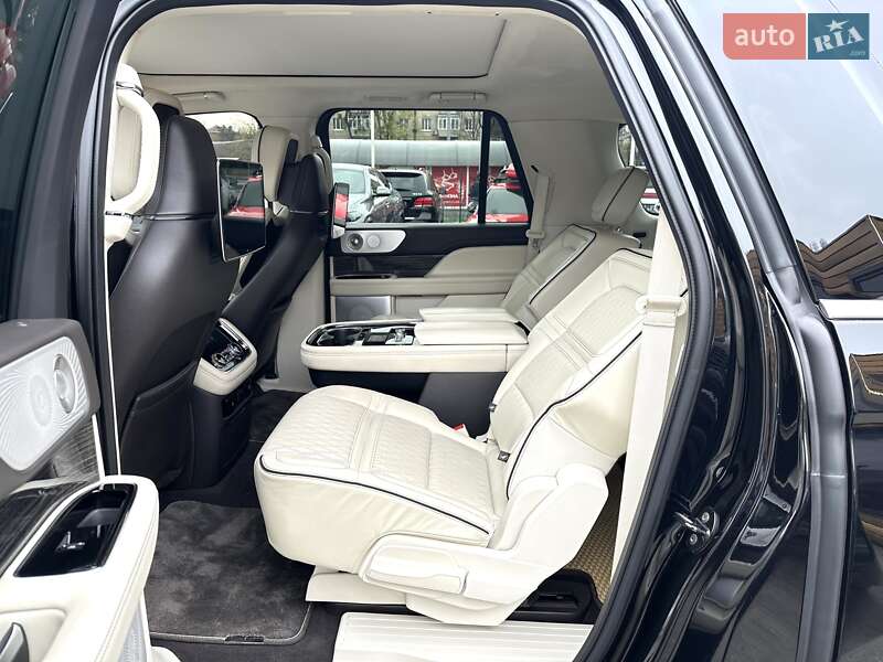 Позашляховик / Кросовер Lincoln Navigator 2019 в Києві