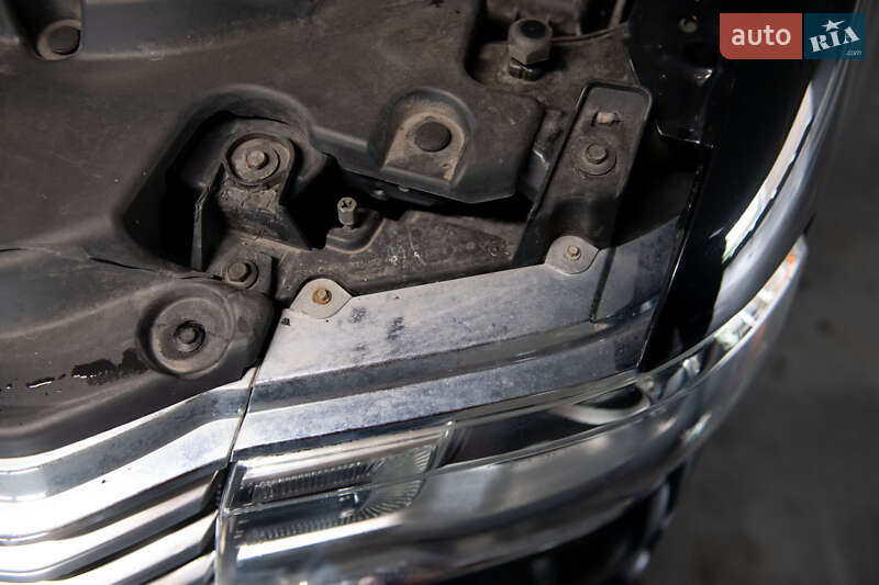 Позашляховик / Кросовер Lincoln Navigator 2015 в Львові фото 30 Позашляховик / Кросовер Lincoln Navigator 2015 в Львові