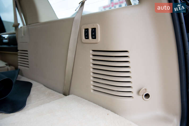 Позашляховик / Кросовер Lincoln Navigator 2015 в Львові фото 34 Позашляховик / Кросовер Lincoln Navigator 2015 в Львові