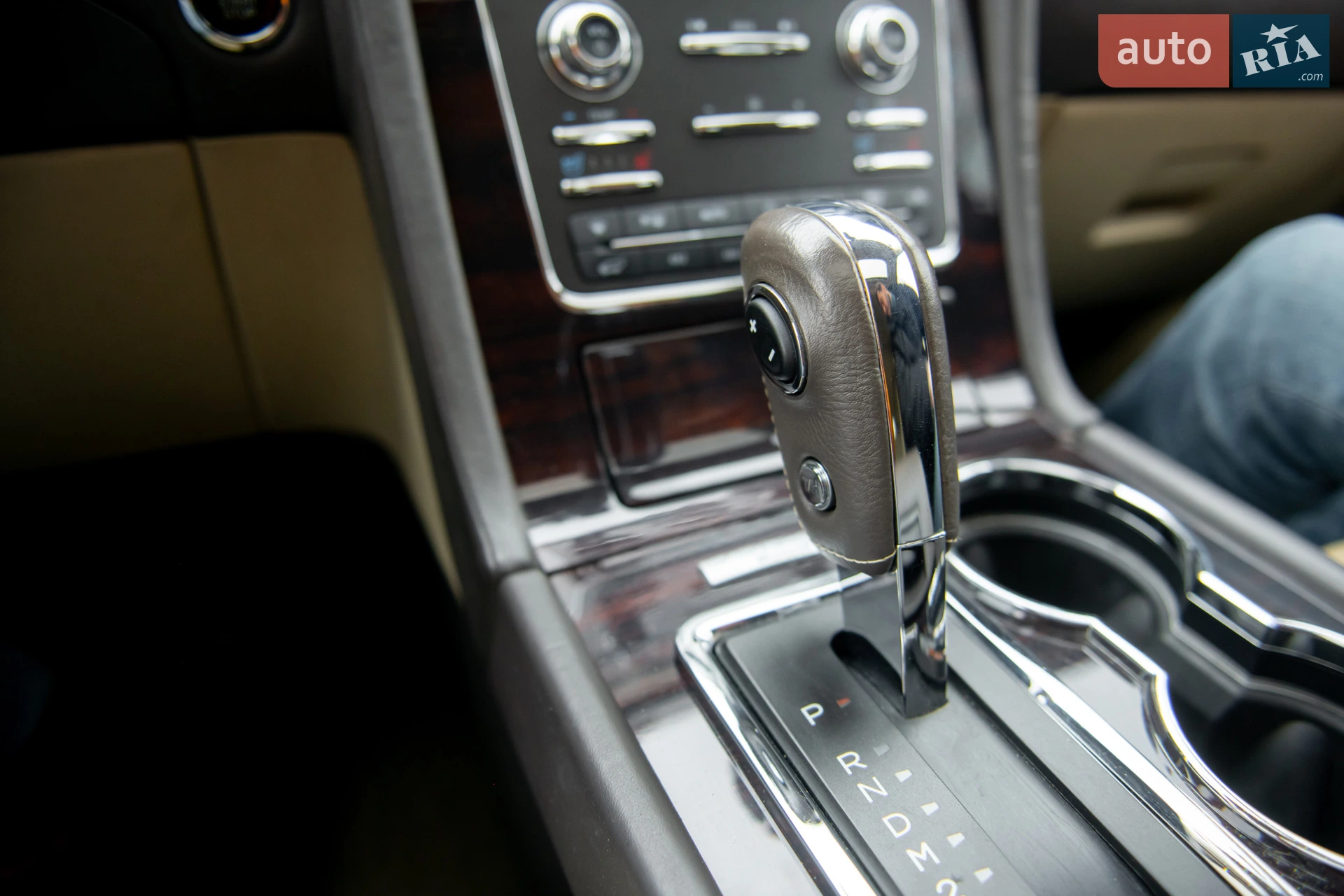 2015 Lincoln Navigator - мініатюра 53