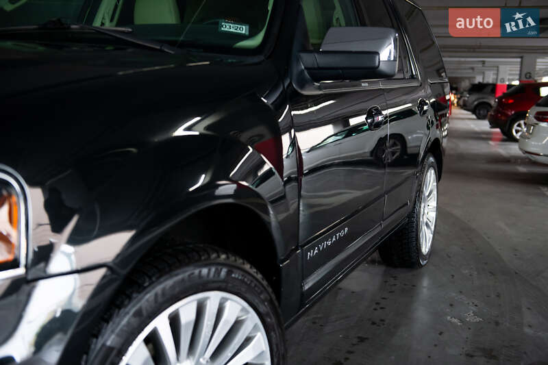 Позашляховик / Кросовер Lincoln Navigator 2015 в Львові фото 66 Позашляховик / Кросовер Lincoln Navigator 2015 в Львові